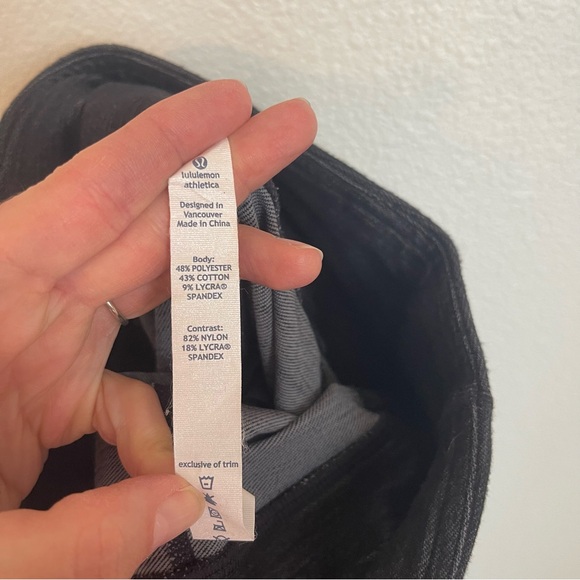 Lululemon Size 2 Ride On Crop In Denim Adjustable Length 111 - Picture 11 of 13